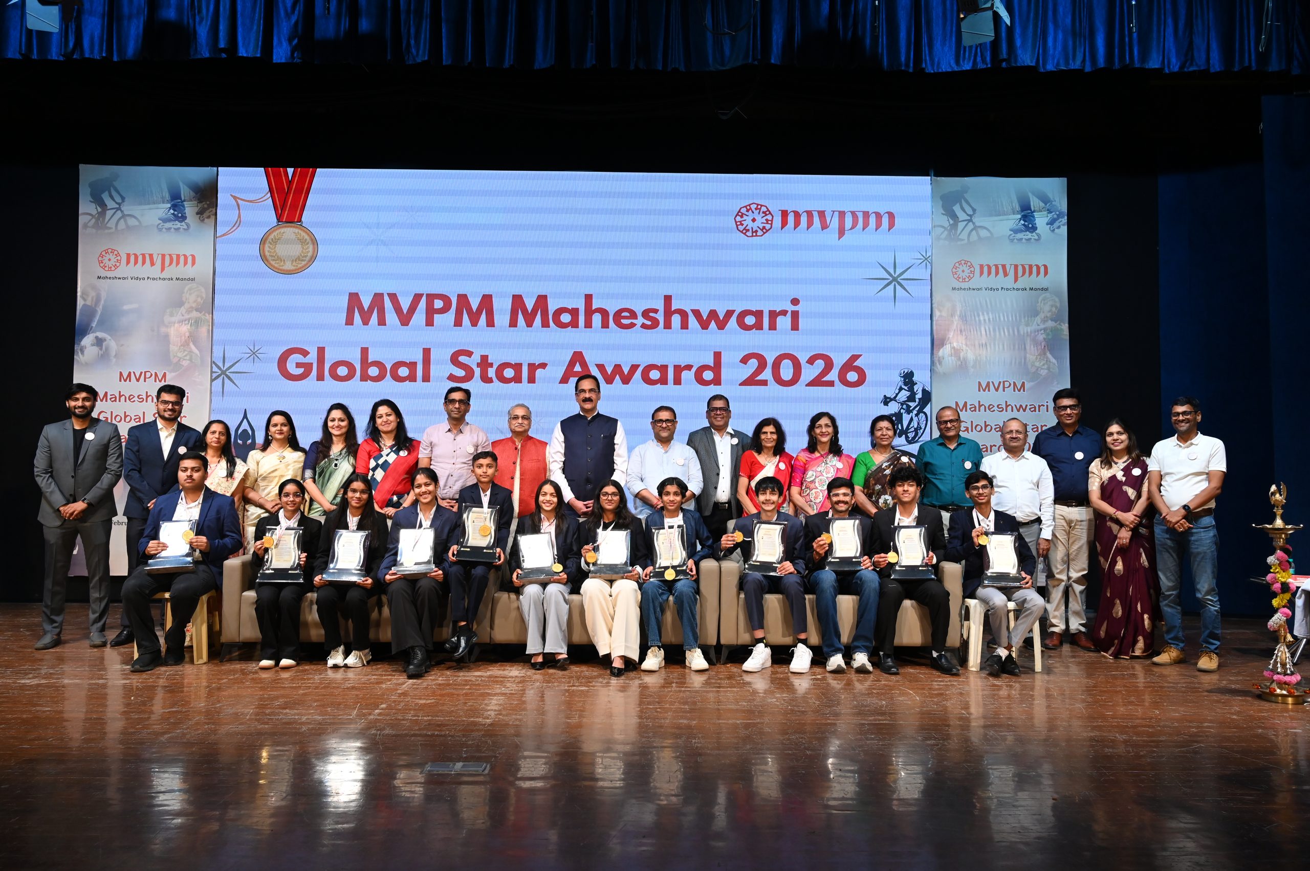 MVPM Maheshwari Global Star Award 2026 winners with dignitaries